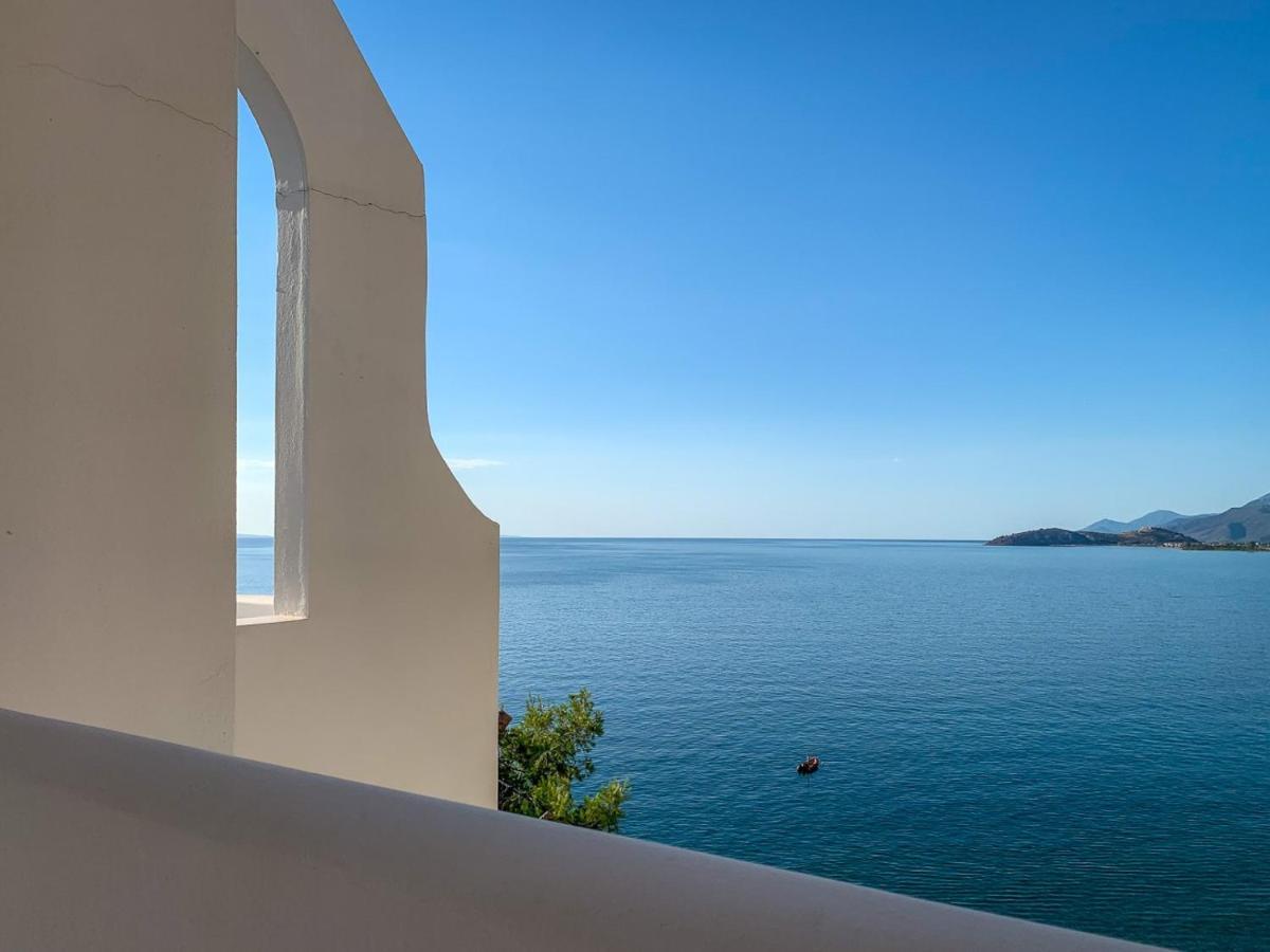 Muses Seaside Villas Parálion Ástros Eksteriør bilde