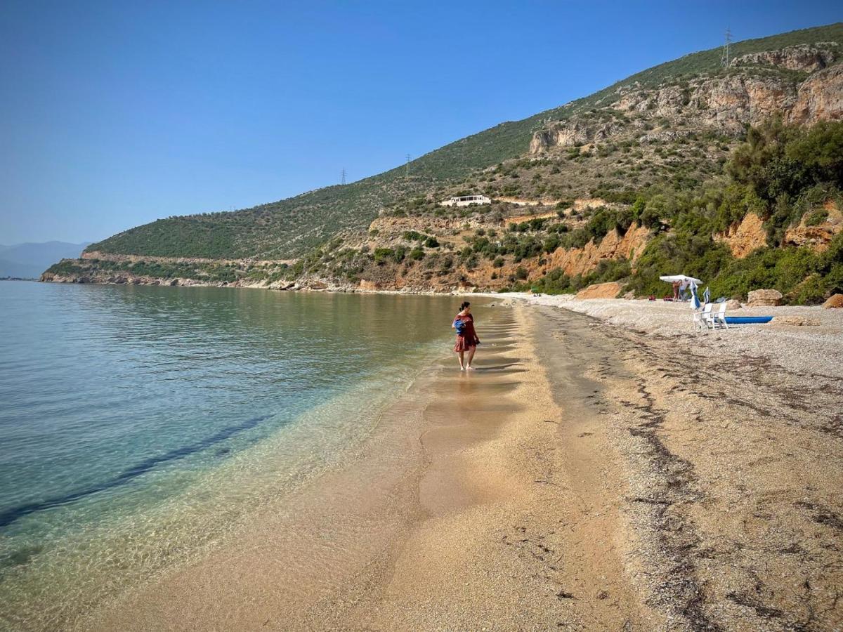 Muses Seaside Villas Parálion Ástros Eksteriør bilde