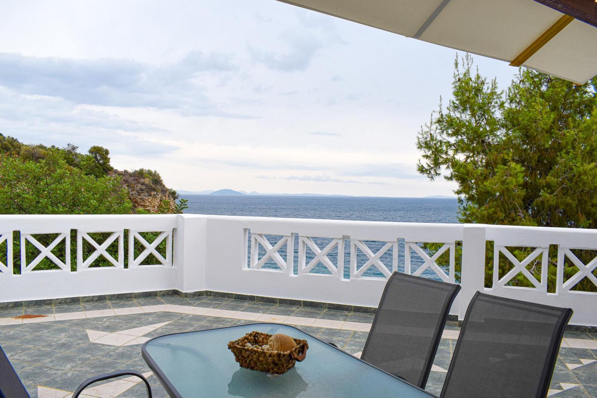 Muses Seaside Villas Parálion Ástros Eksteriør bilde