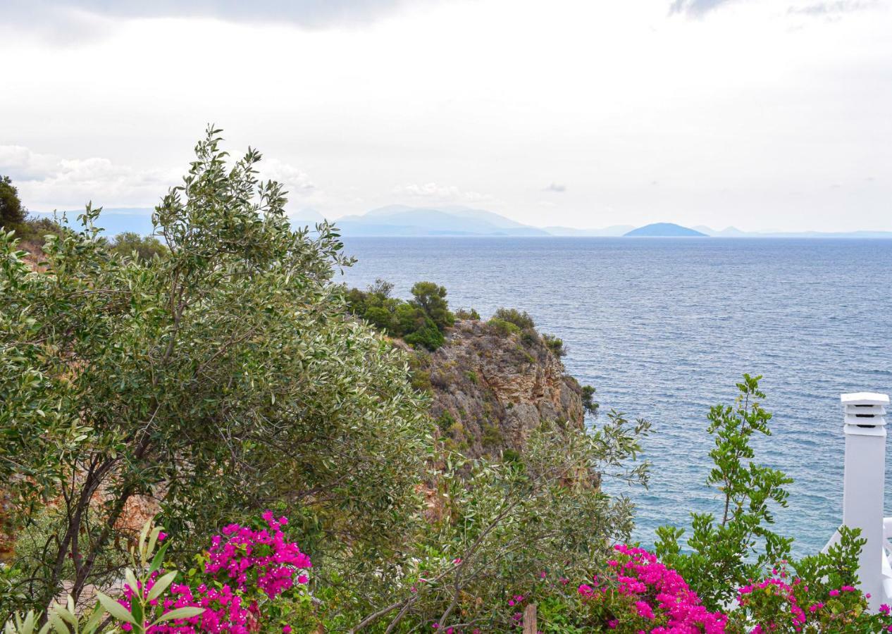 Muses Seaside Villas Parálion Ástros Eksteriør bilde